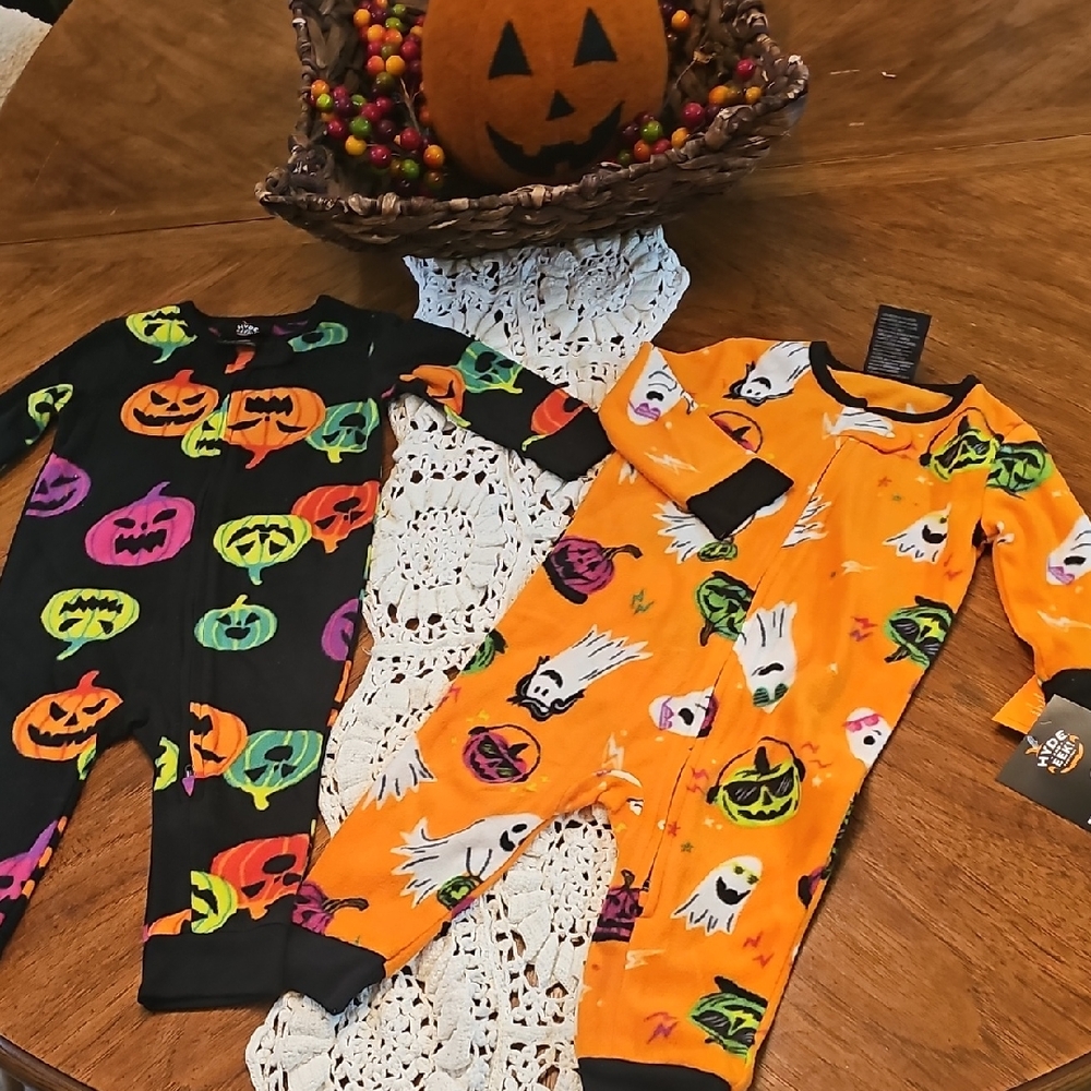 Halloween Pumpkin and Ghost Pajama Set 2 Pair BNWT 6 9 Mos Cozy Baby